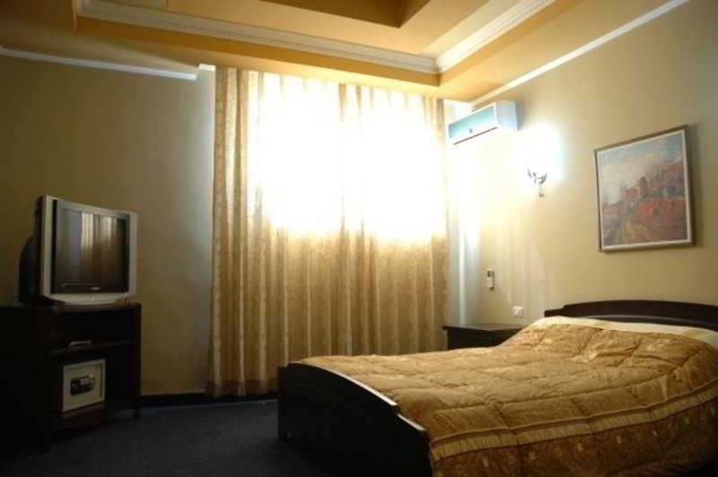 Imperial Hotel Ih Elbasan Exterior foto